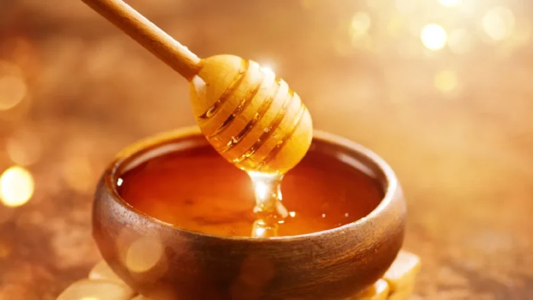 Manuka honey: Benefits and side effects
