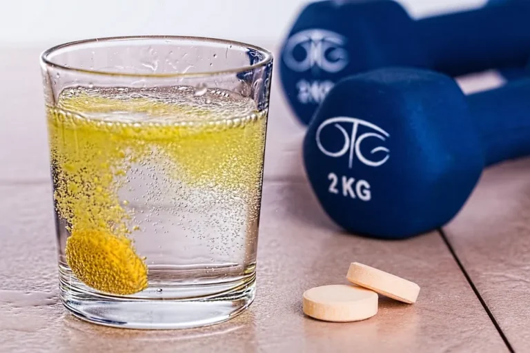 The Science Behind Detox Supplements for Weight Loss