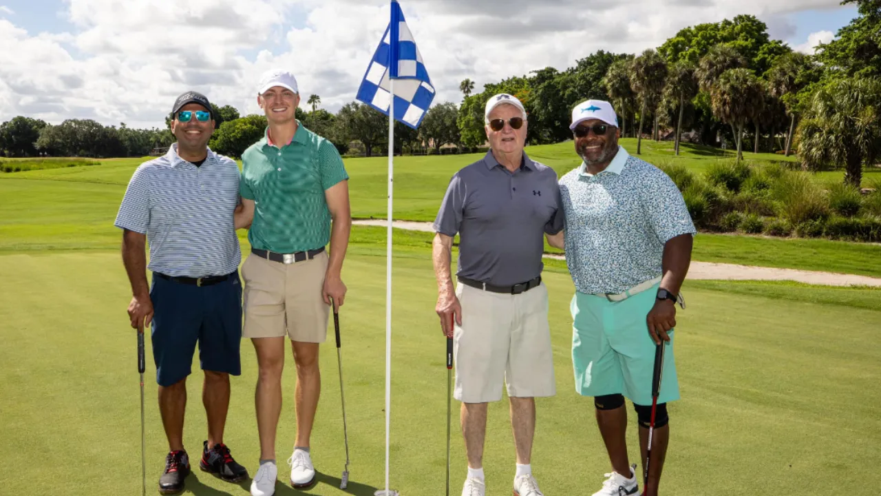Putt for Function with NFL Corridor of Famer and Miami Dolphins Stunning Dwight Stephenson