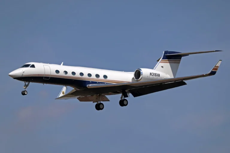 Starbucks Is Hiring a Pilot to Captain Its Corporate Airplane