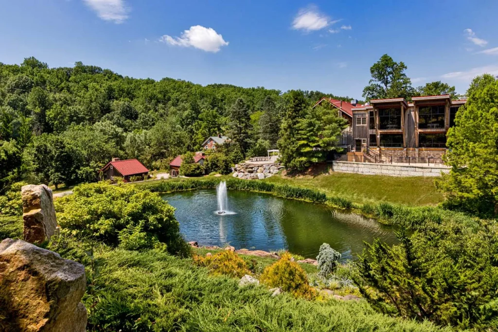 Glasbern Inn Evaluate: A Historical Absconding in Lehigh Valley