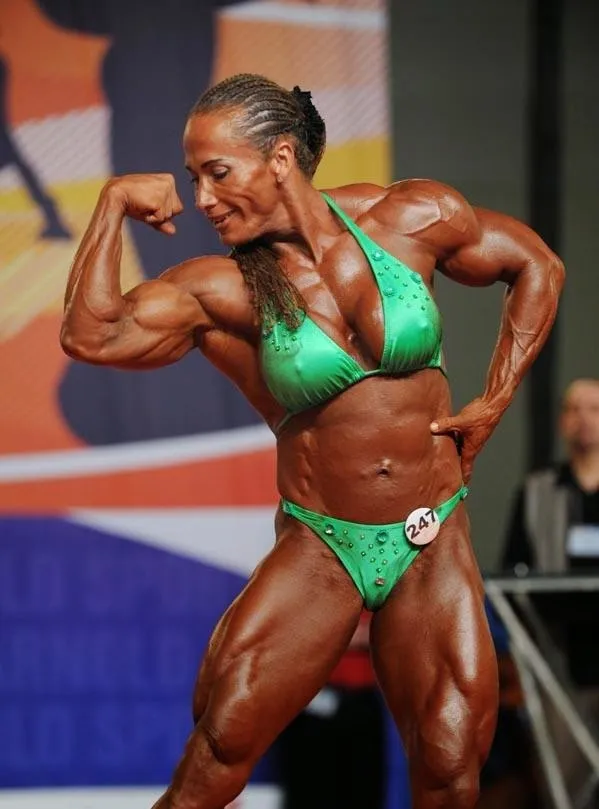 IFBB Professional Eric Janicki’s ‘Best possible Quantity’ Chest and Triceps Exercise For Collection