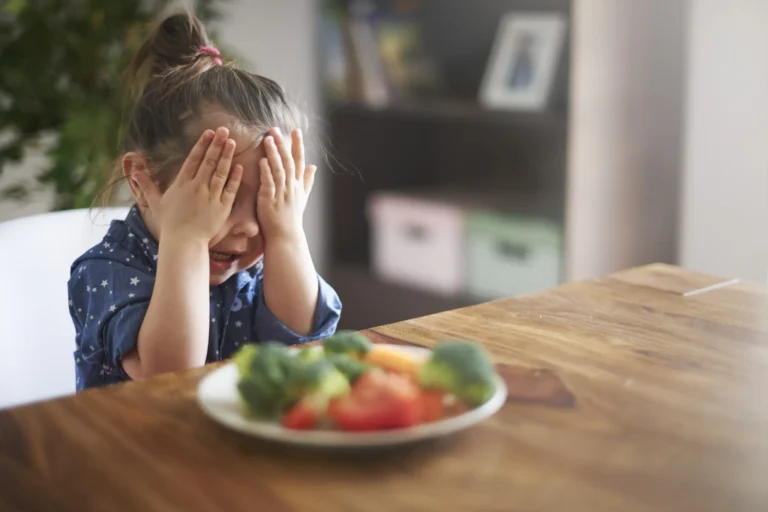 From Picky Eaters to Keto Fans: How to Introduce the Diet to Children