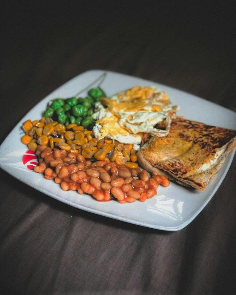 Healthy plate with protein and green beans