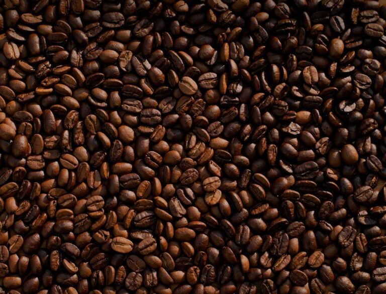 Roasted coffee beans